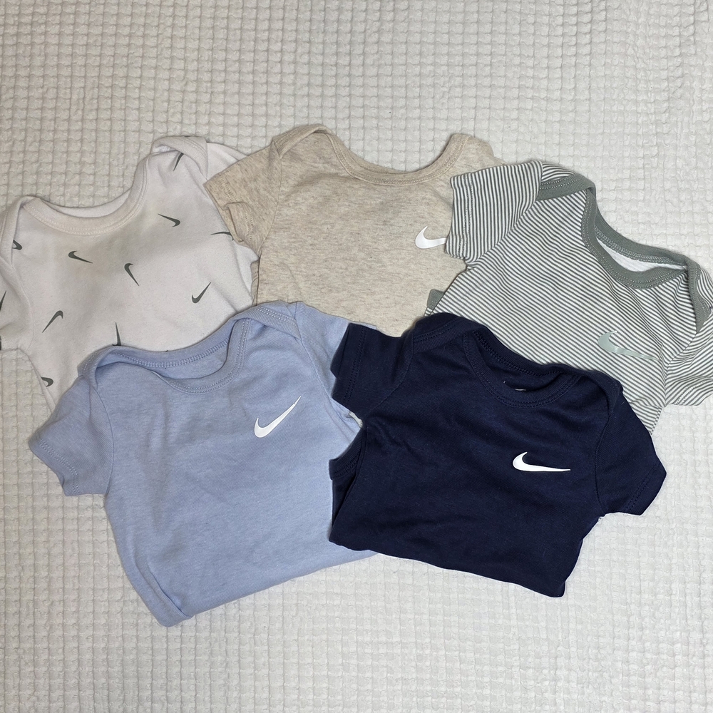 Nike Baby Onesies Bundle (5)